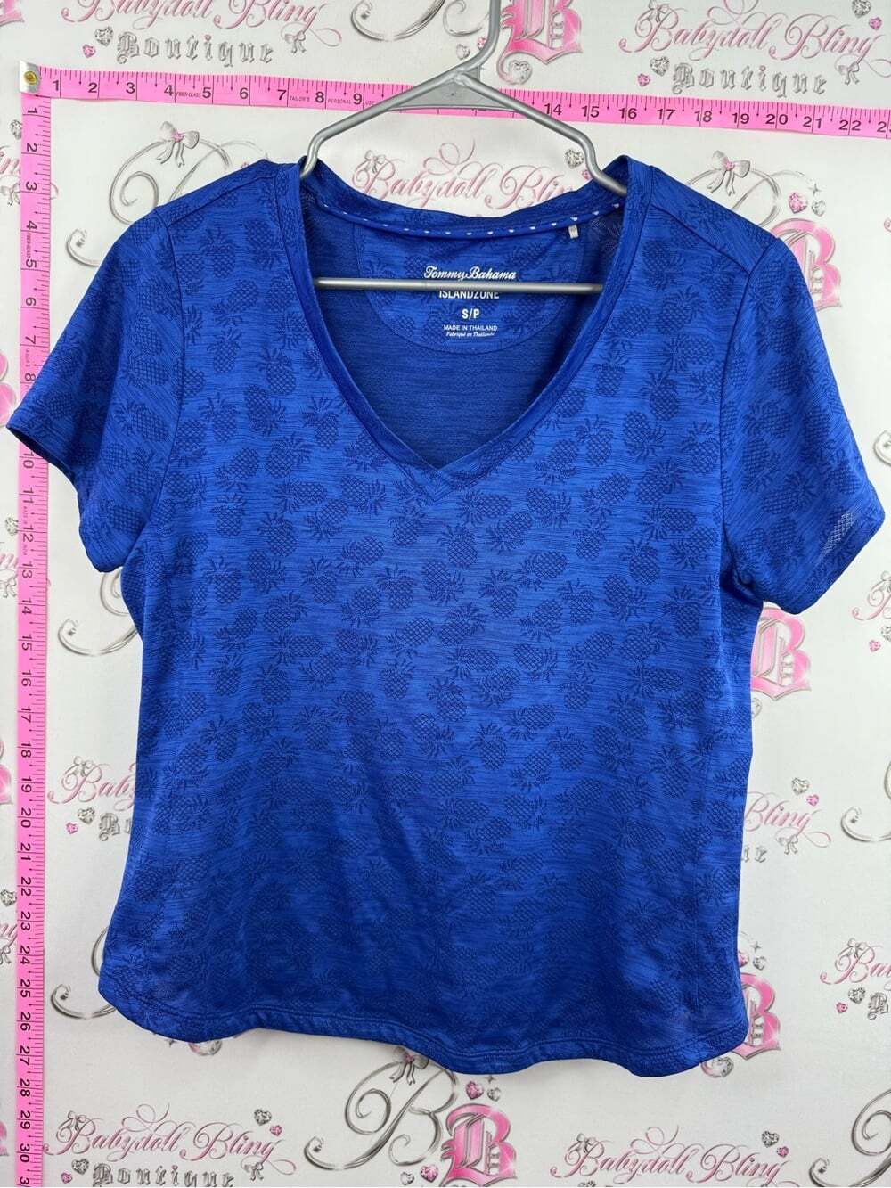 Tommy Bahama island zone Royal Blue V-Neck Short Sleeve Top pineapple tiki